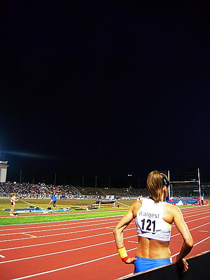 ナイターの陸上競技大会